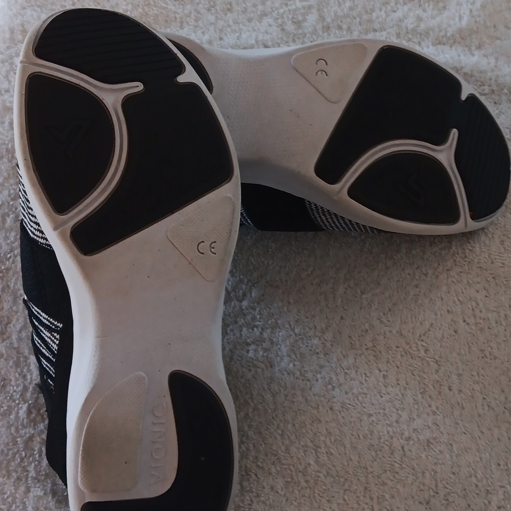 NWOT Vionic Alaina Comfort Slip On Athletic Shoes - Picture 15 of 16